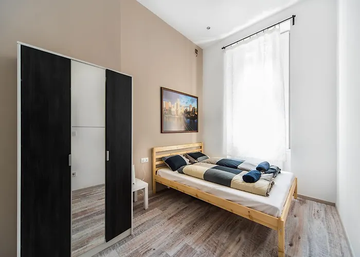 Elisabeth 21 * Budapest